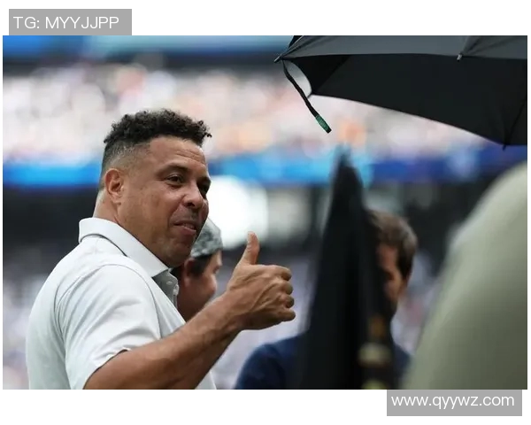 足球明星捂耳朵瞬间视频集锦展现他们的情感与反应